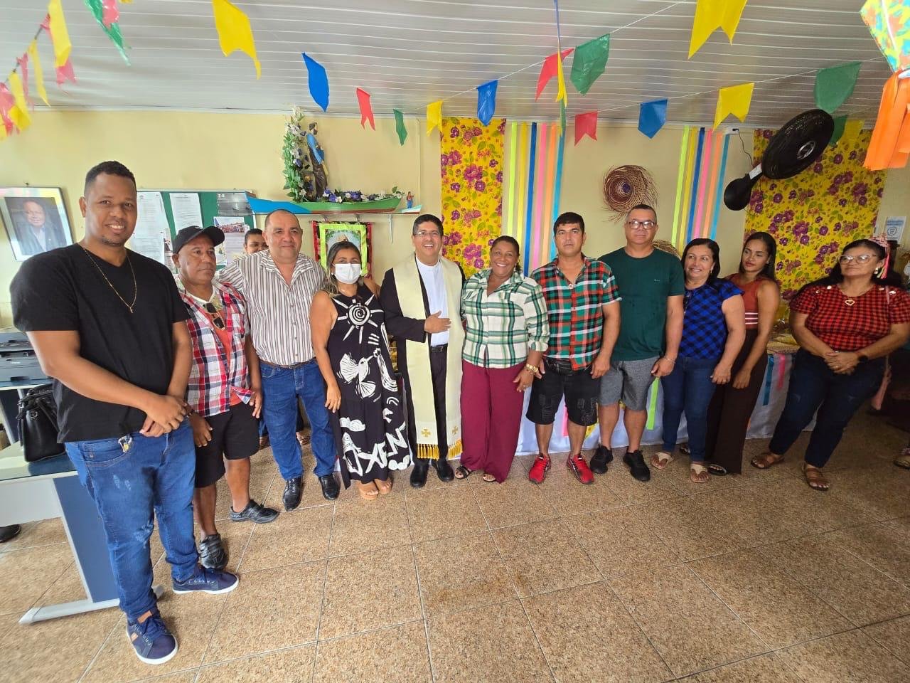 Foto posada em grupo